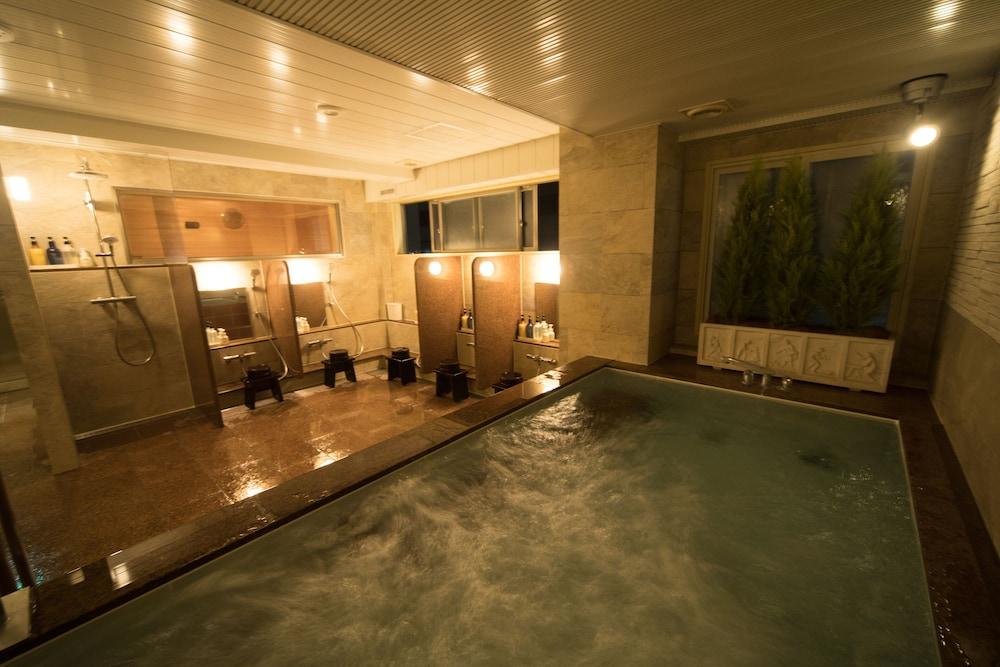 Hotel Claiton Esaka Szuita Kültér fotó
